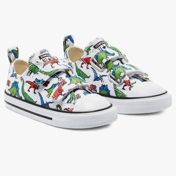 Converse Kids' Chuck Taylor All Star 2v Leather Low Top SneakerToddler 6 - Picture 2 of 5